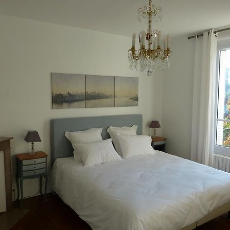 Villabona Orsay Room photo