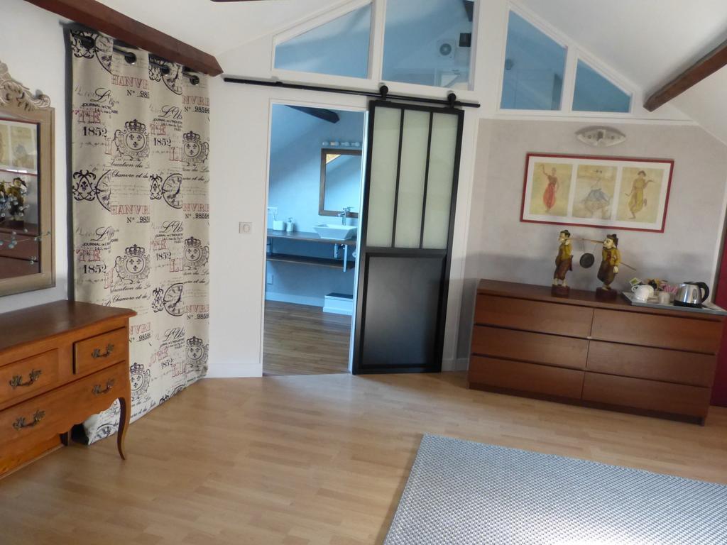 Villabona Orsay Room photo