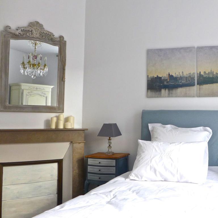 Villabona Orsay Room photo