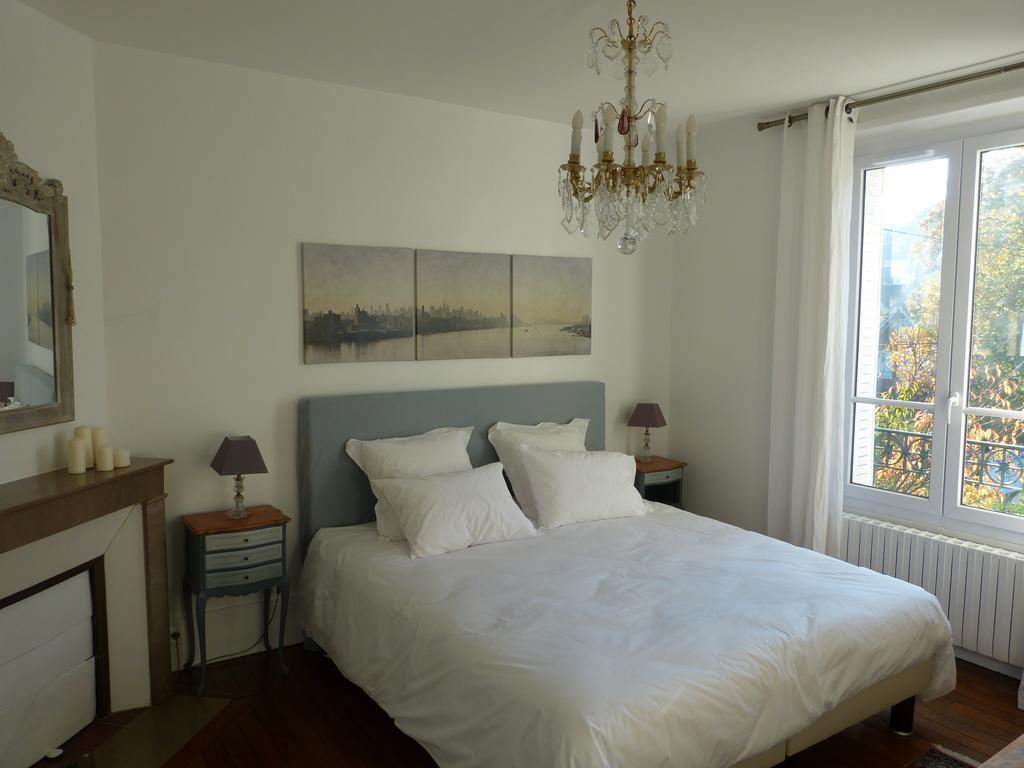 Villabona Orsay Room photo